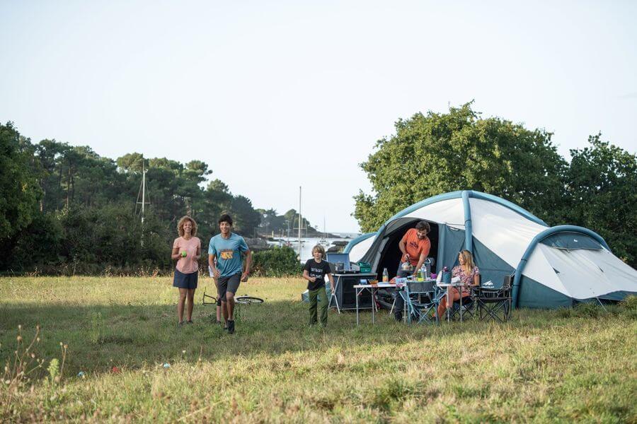 Как выбрать лучшую туристическую палатку